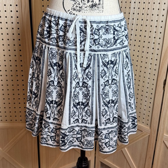Max Studio Embroidered Cotton Boho Skirt White Navy Tie Waist Medium - Picture 2 of 10